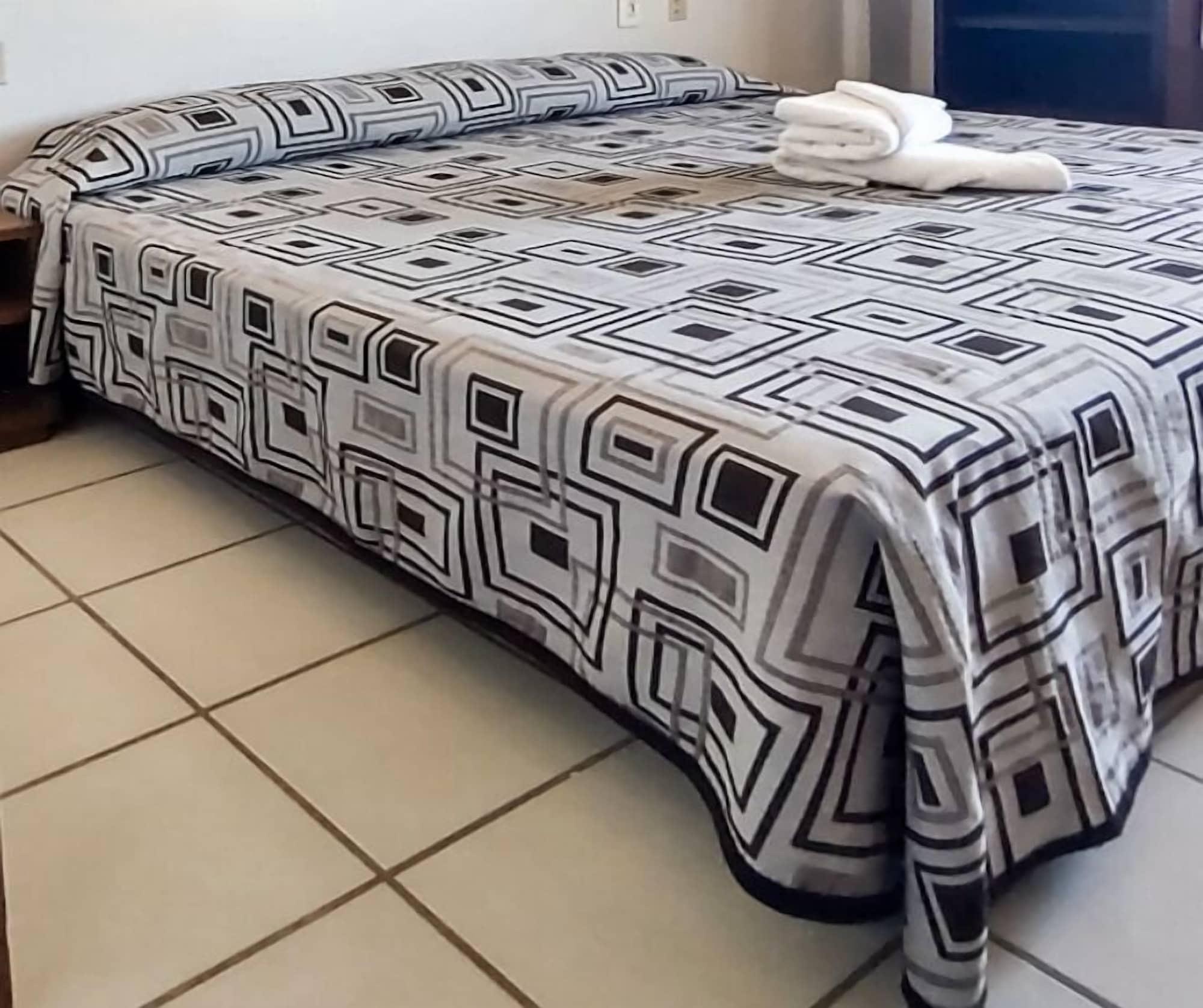 Hotel Terranova Леон Екстериор снимка