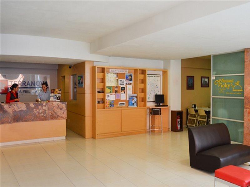Hotel Terranova Леон Екстериор снимка